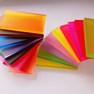 Cutting PMMA Acrylic Sheets Free Sample UV Protected Transparent Acrylic Plates